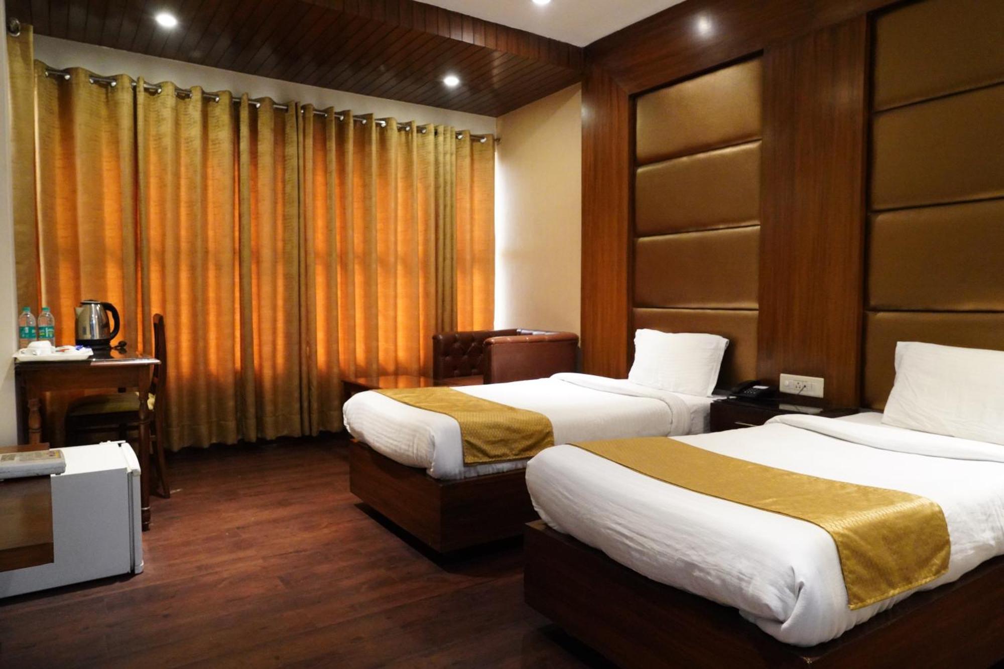 Hotel Imperial Executive Λουντιάνα Εξωτερικό φωτογραφία