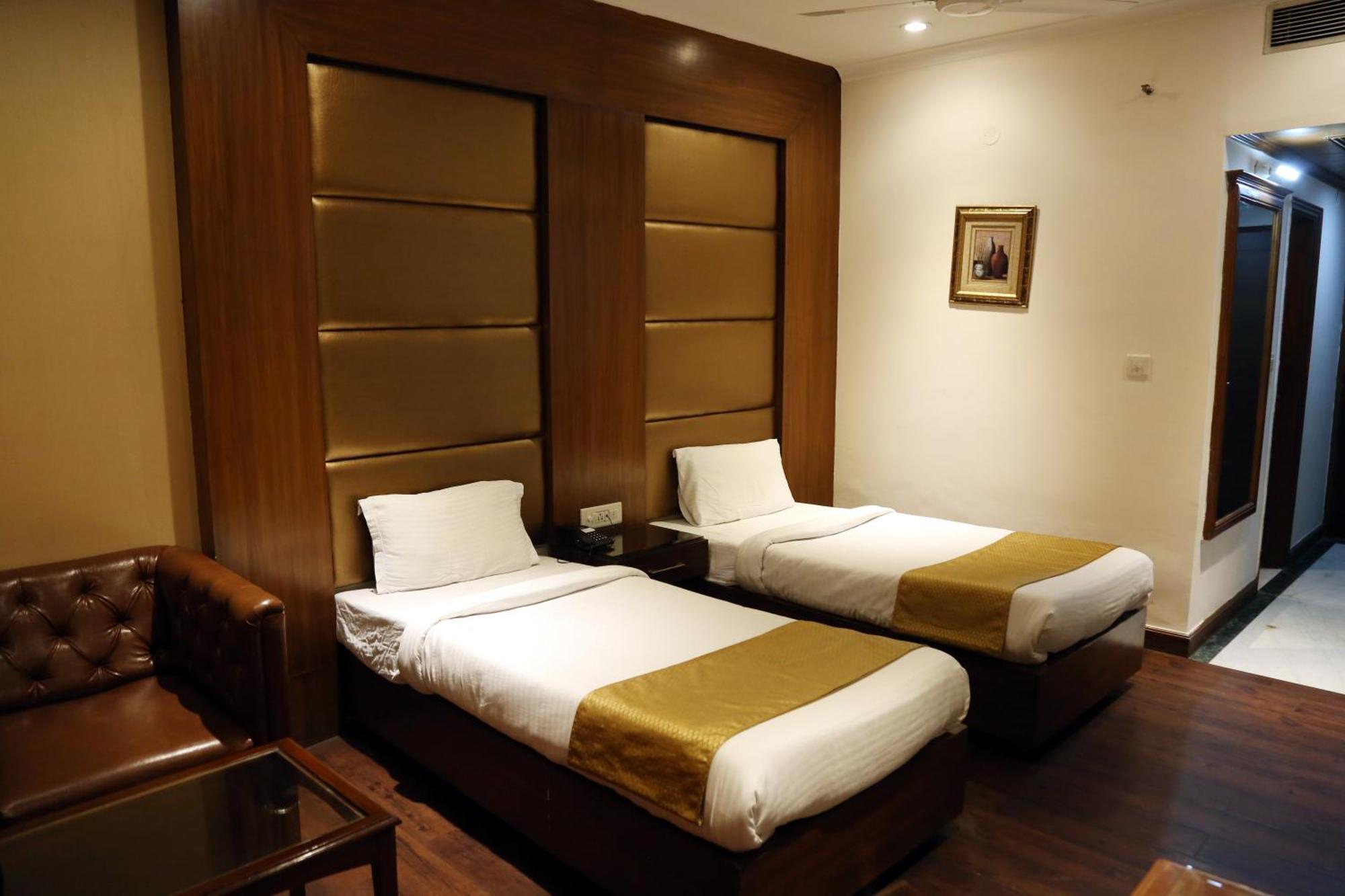 Hotel Imperial Executive Λουντιάνα Εξωτερικό φωτογραφία