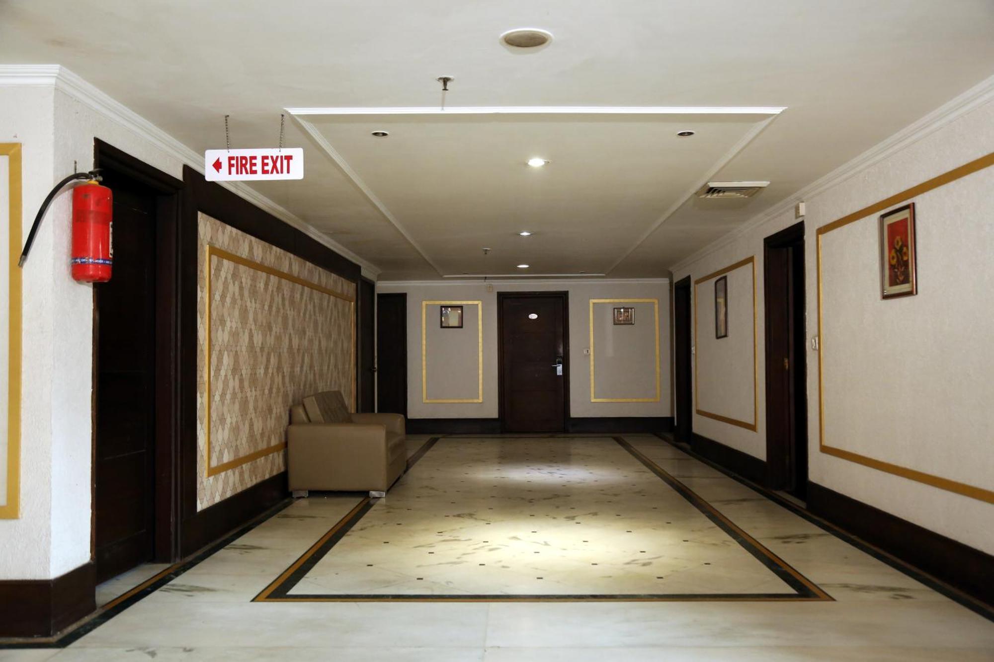 Hotel Imperial Executive Λουντιάνα Εξωτερικό φωτογραφία